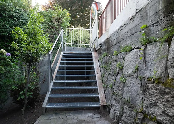 Two Gardens View דירה *