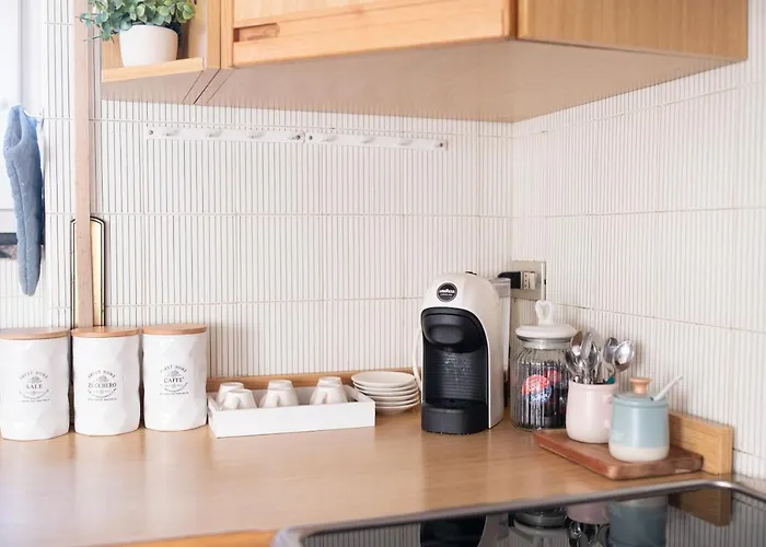 Two Gardens Lake View Apartment *