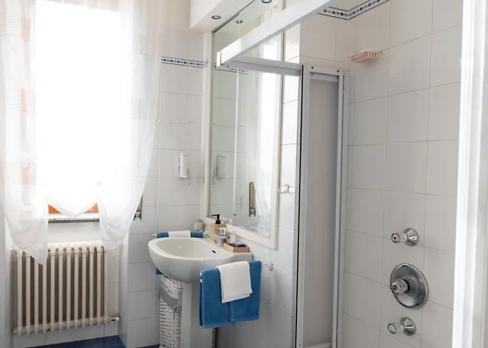 Two Gardens Lake View Apartment Apartament Verbania