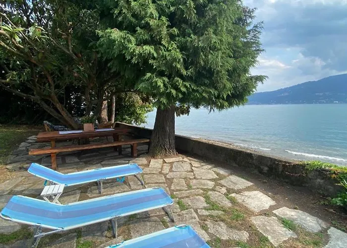 Apartament Two Gardens Lake View Apartment Verbania